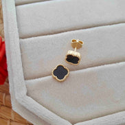 Arete trébol Negro