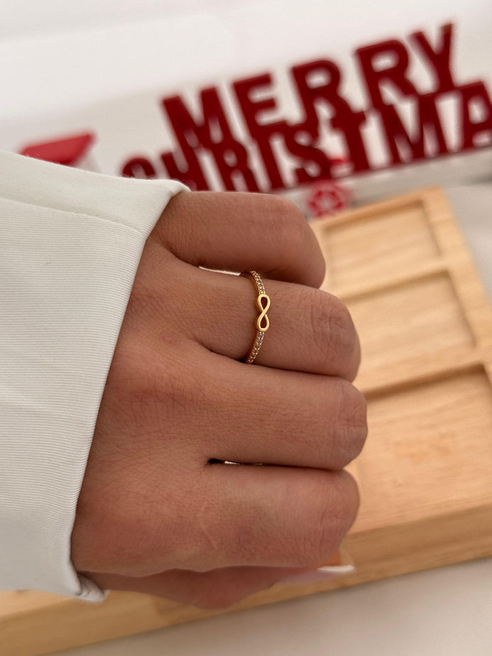 Anillo infinito delgado